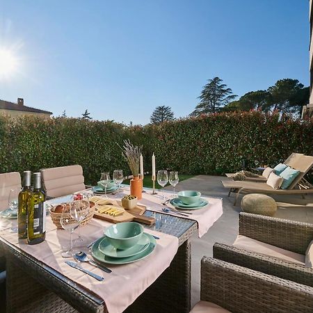Spada Brand New Apartment With Garden 3 Min From Beach! Poreč Dış mekan fotoğraf
