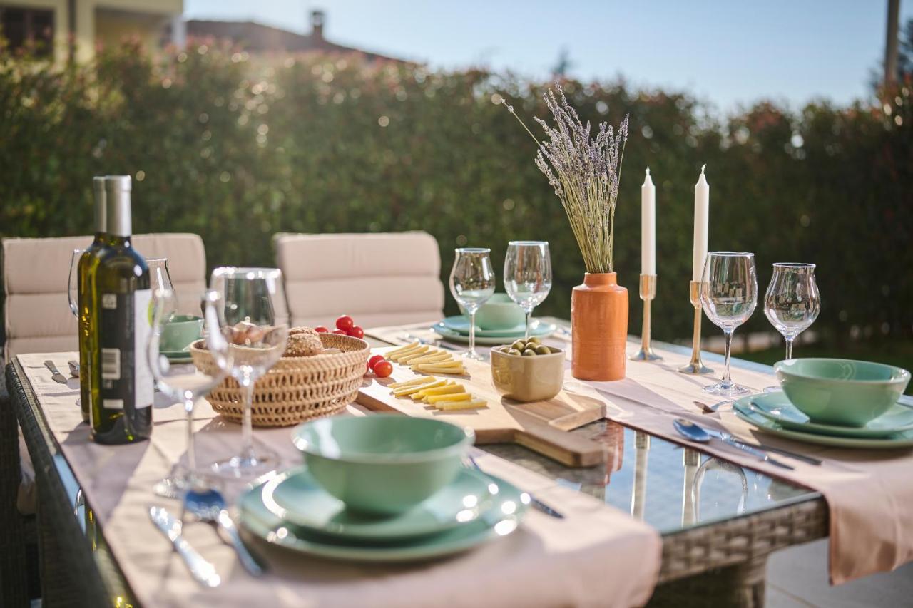 Spada Brand New Apartment With Garden 3 Min From Beach! Poreč Dış mekan fotoğraf
